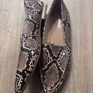 Express Women's Snakeskin Loafers - Brown and Black